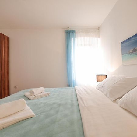 Viva - 2 Bedroom Apt In City Centar Zara Esterno foto